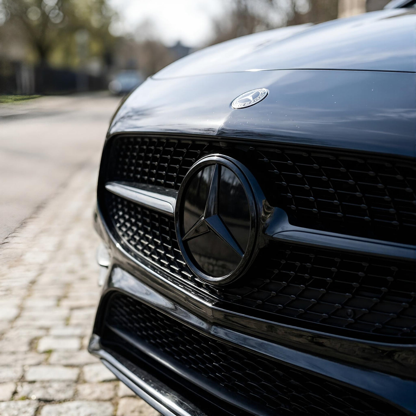 Mercedes Kühlergrill Emblem | Glänzendes Schwarz - Erhöhter Stil